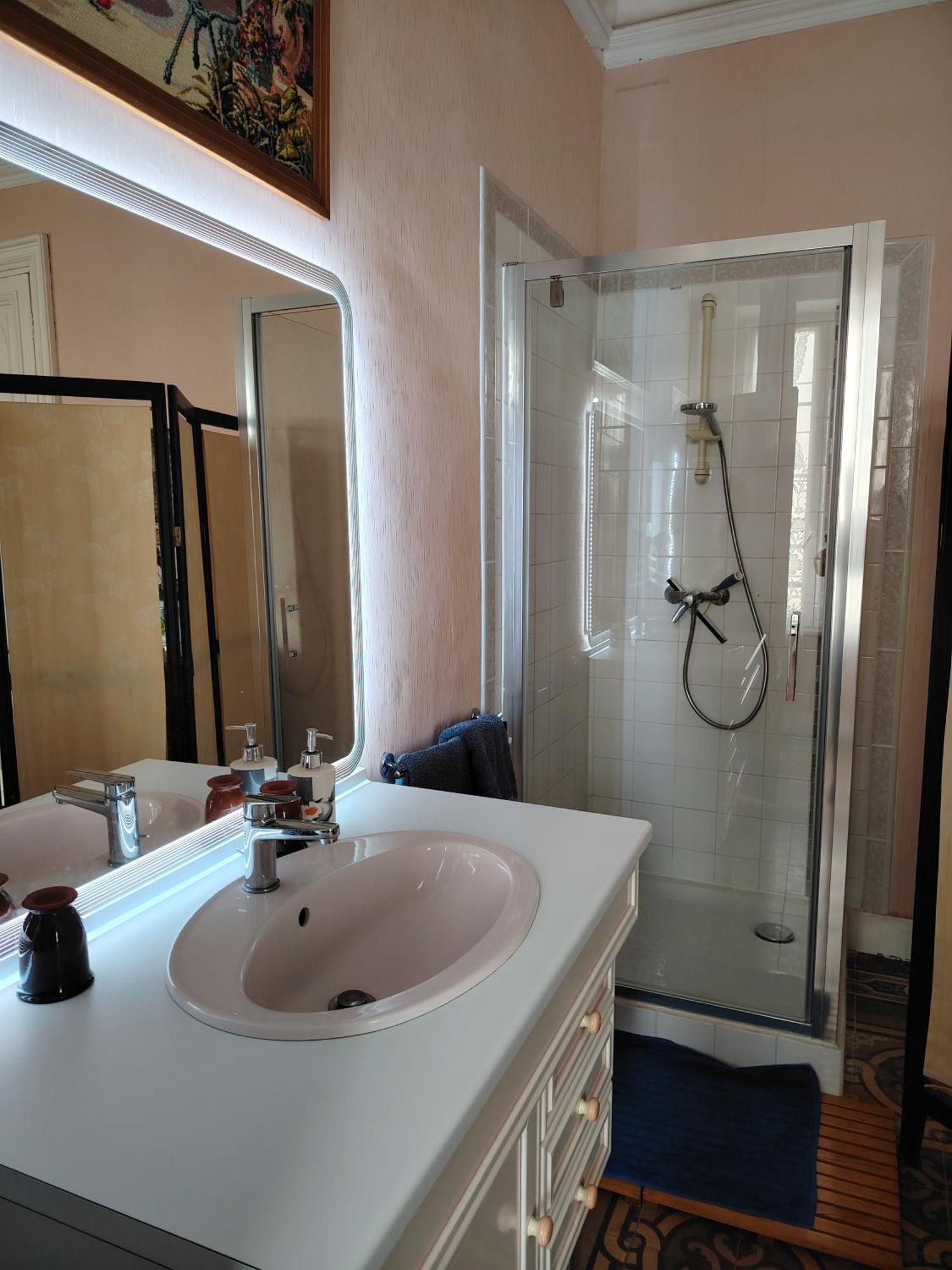 Sallèles-dʼAude Les Volets Bleus B&B 외부 사진